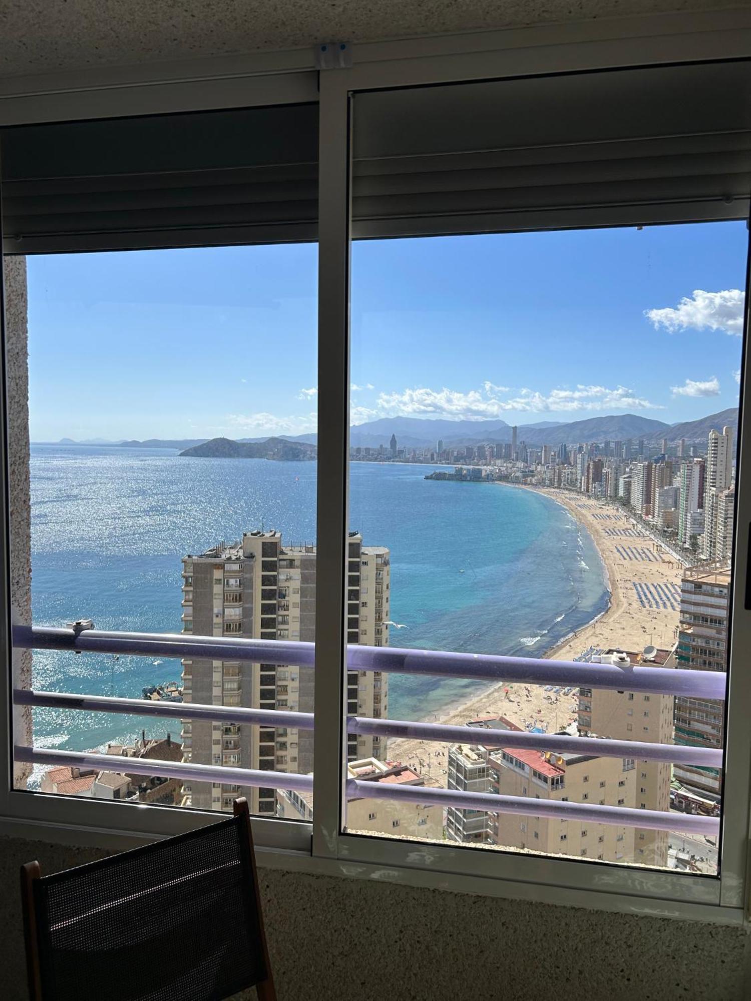 Apartamento Con Preciosas Vistas Y Piscina بينايدورم المظهر الخارجي الصورة